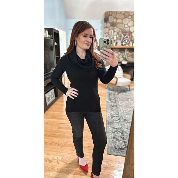 Saks Fifth Avenue Cashmere Sweater - Picture 5 of 11